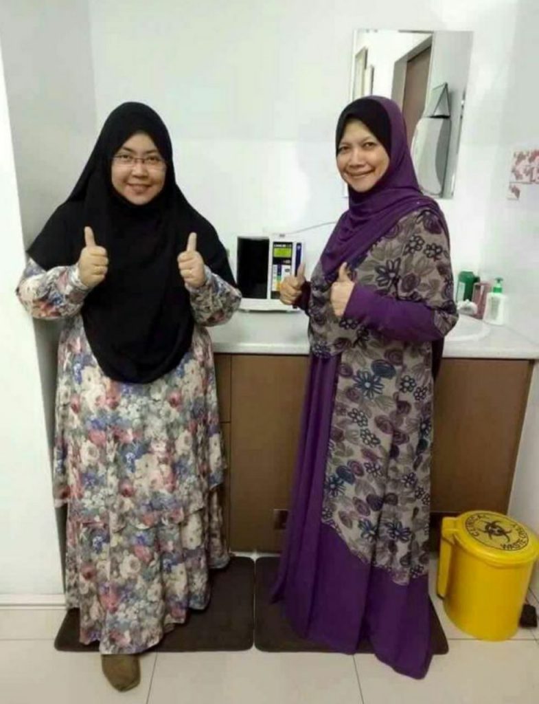 whatsapp 601121747428